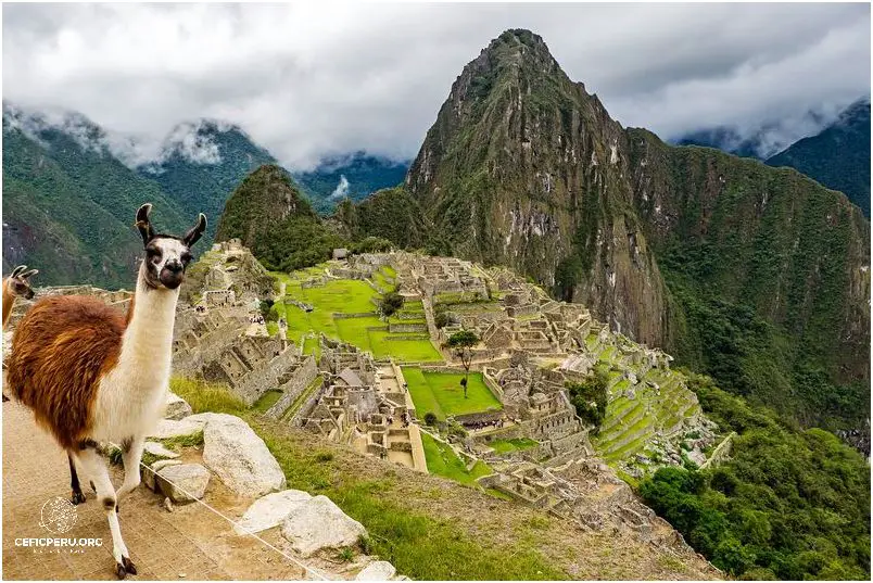 10 Lugares Turísticos Para Adultos Mayores en Perú