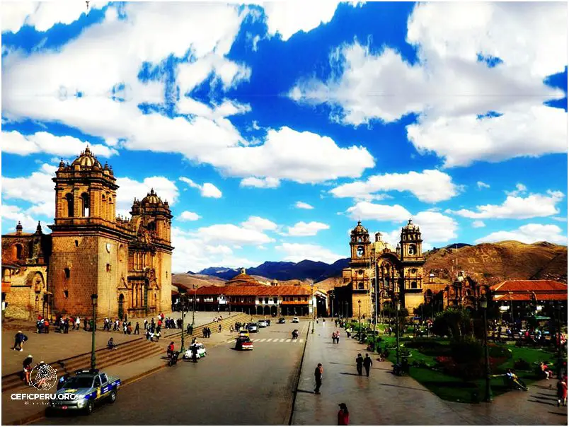 Descubre la magia de la Plaza Norte en Lima, Perú