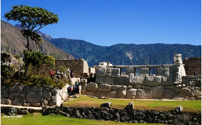 ¡Impresionante: Cuantos Turistas Recibe Peru Al Año!