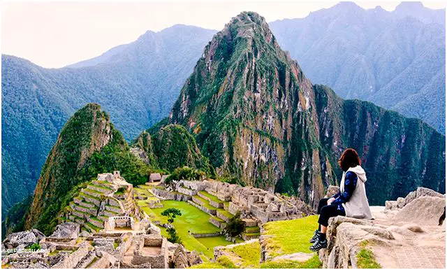 ¡Mira el Dibujo de Machu Picchu en Perú!