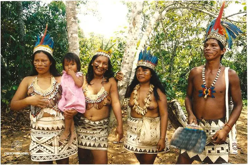 ¡Descubre a las Cantantes Mujeres De Perú!